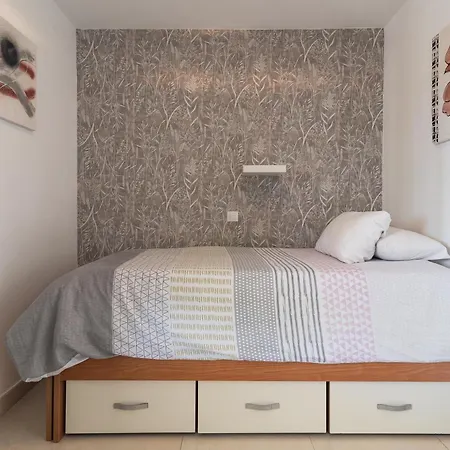 Vivelorural Club 14, Terraza Y Piscina Playa del Inglés