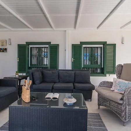 Vivelorural Club 14, Terraza Y Piscina * Playa del Inglés